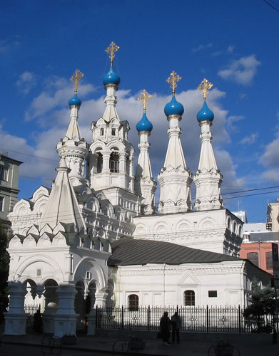Храм Рождества Пресвятой Богородицы в Путинках